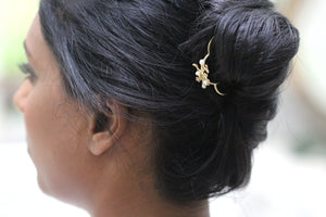 Pearl Blossoms Hair Prong