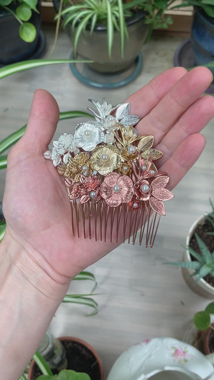 Field of Roses Hair Comb