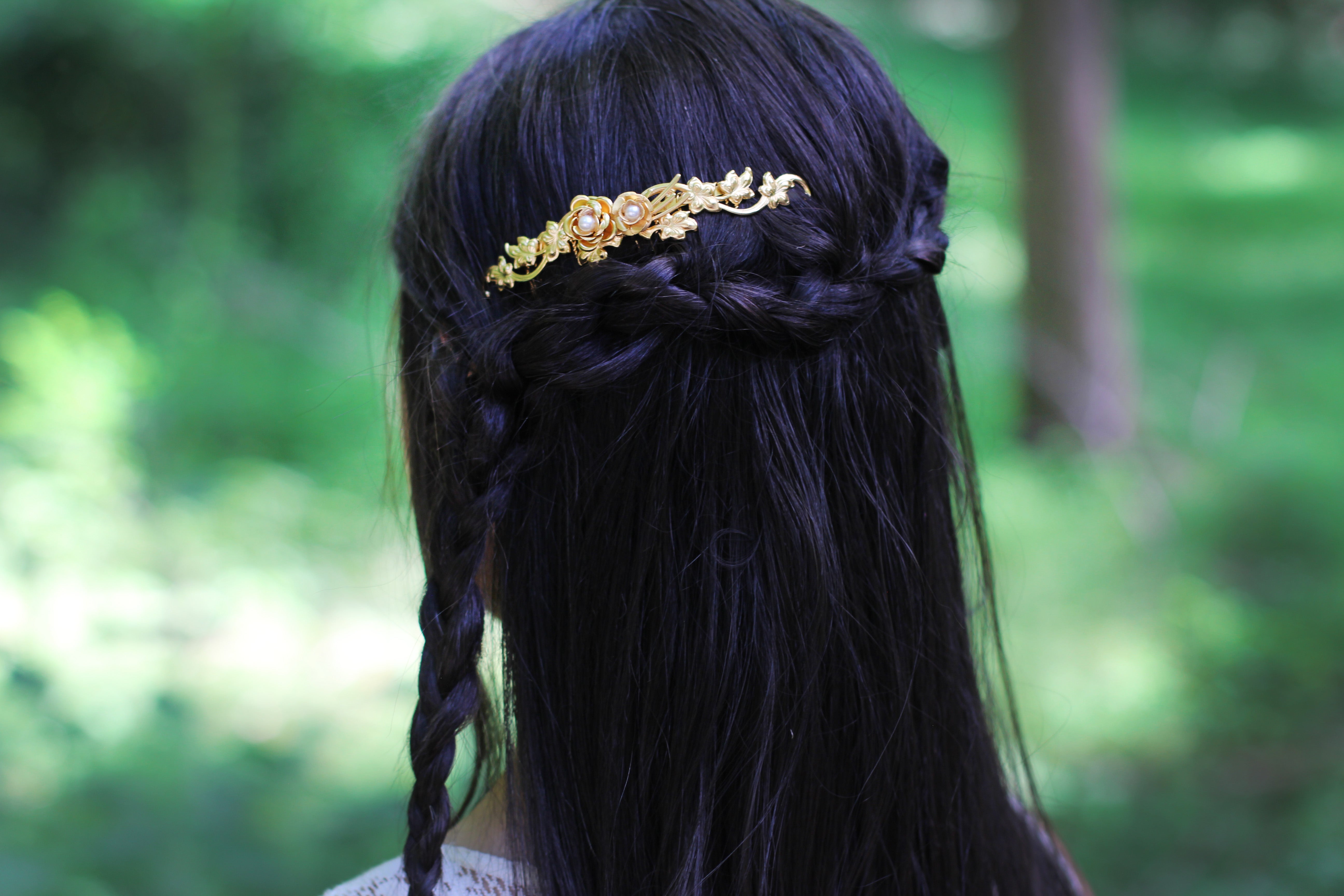 Blooming Ivy Hair Comb