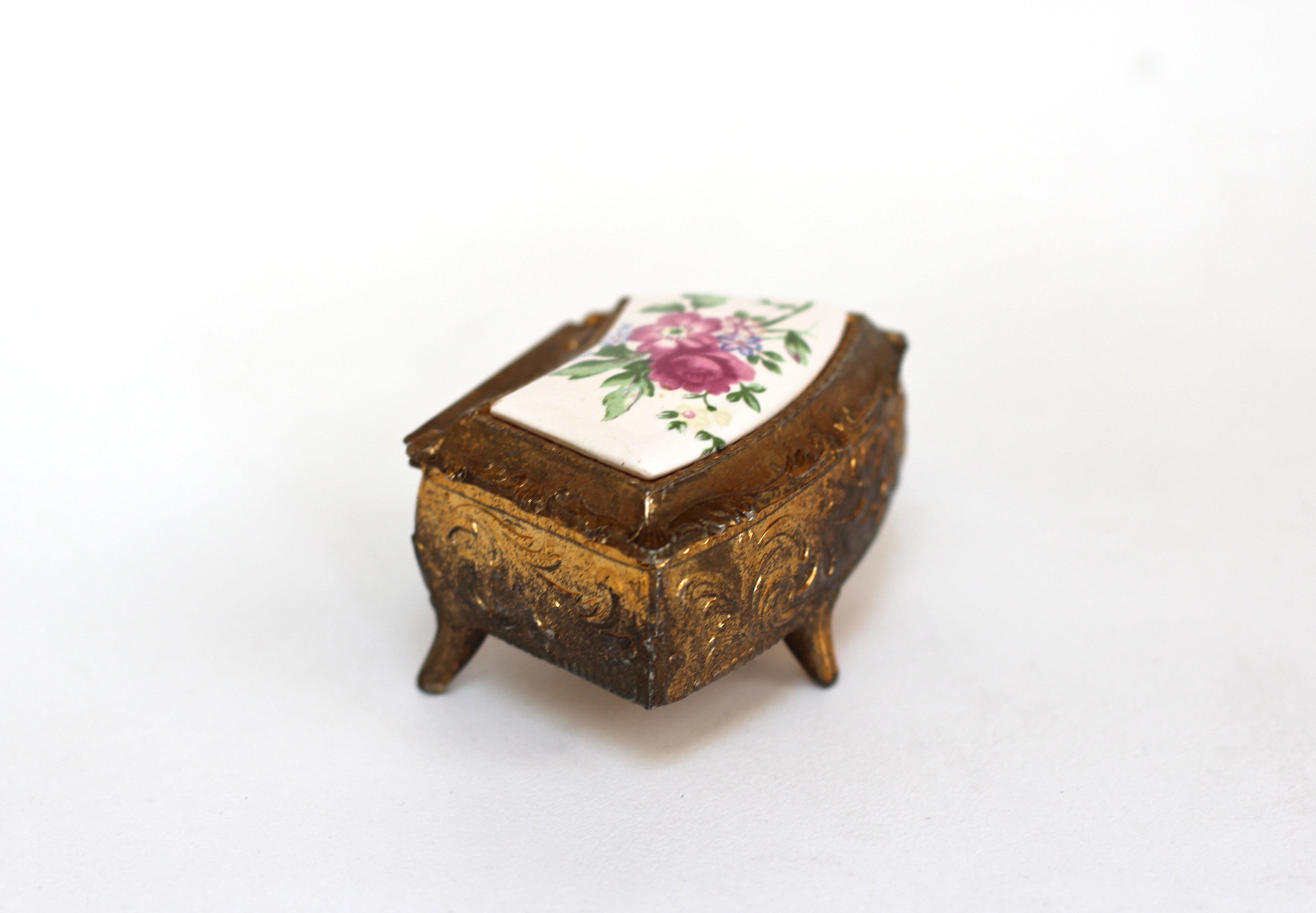 Antique Brass Flowers Jewellery Box