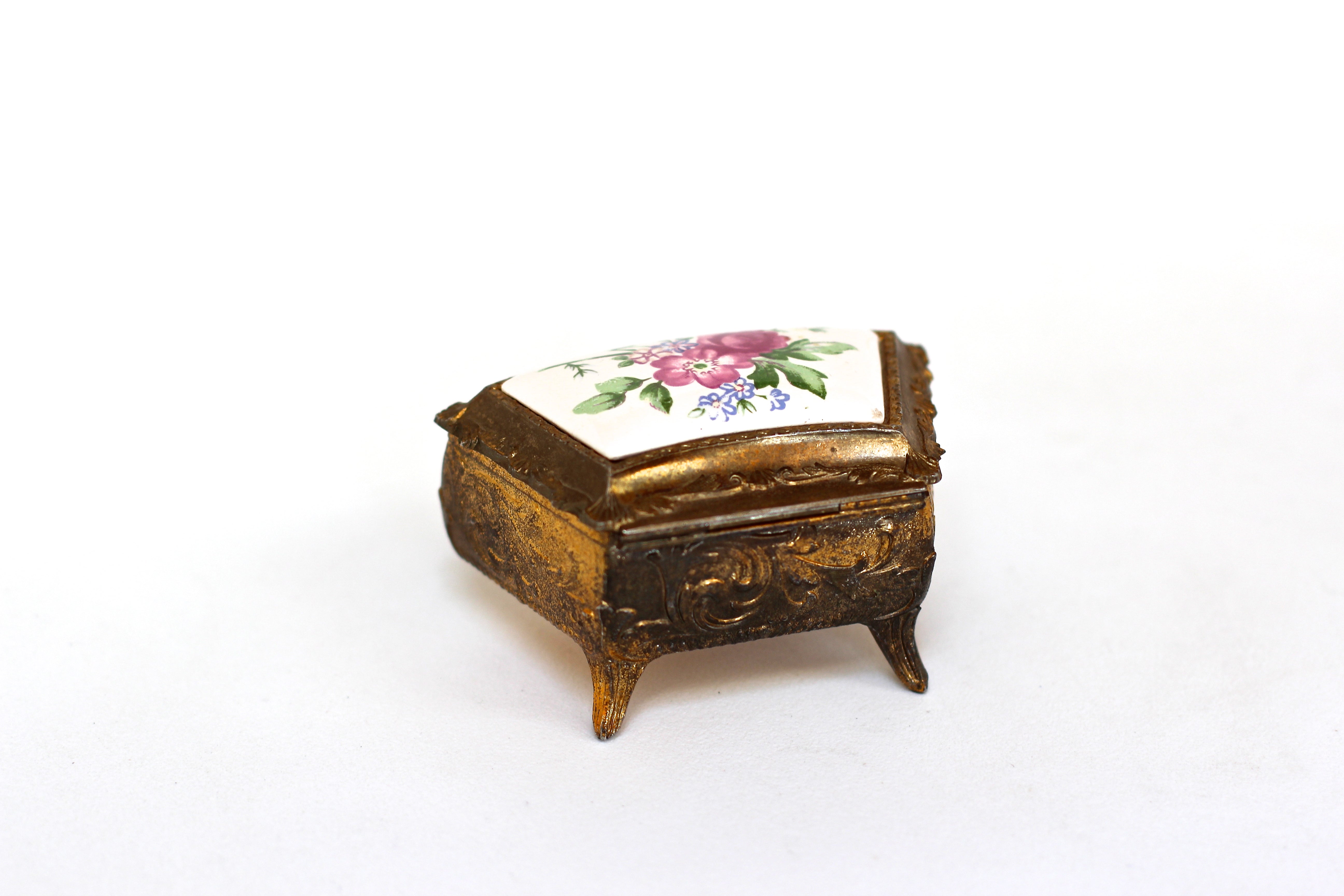 Antique Brass Flowers Jewellery Box