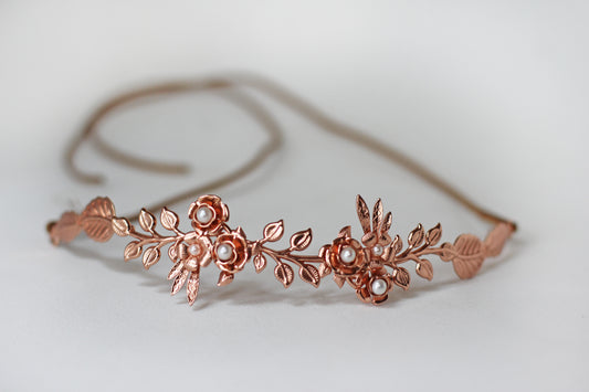 Dainty Eva Flower Wreath