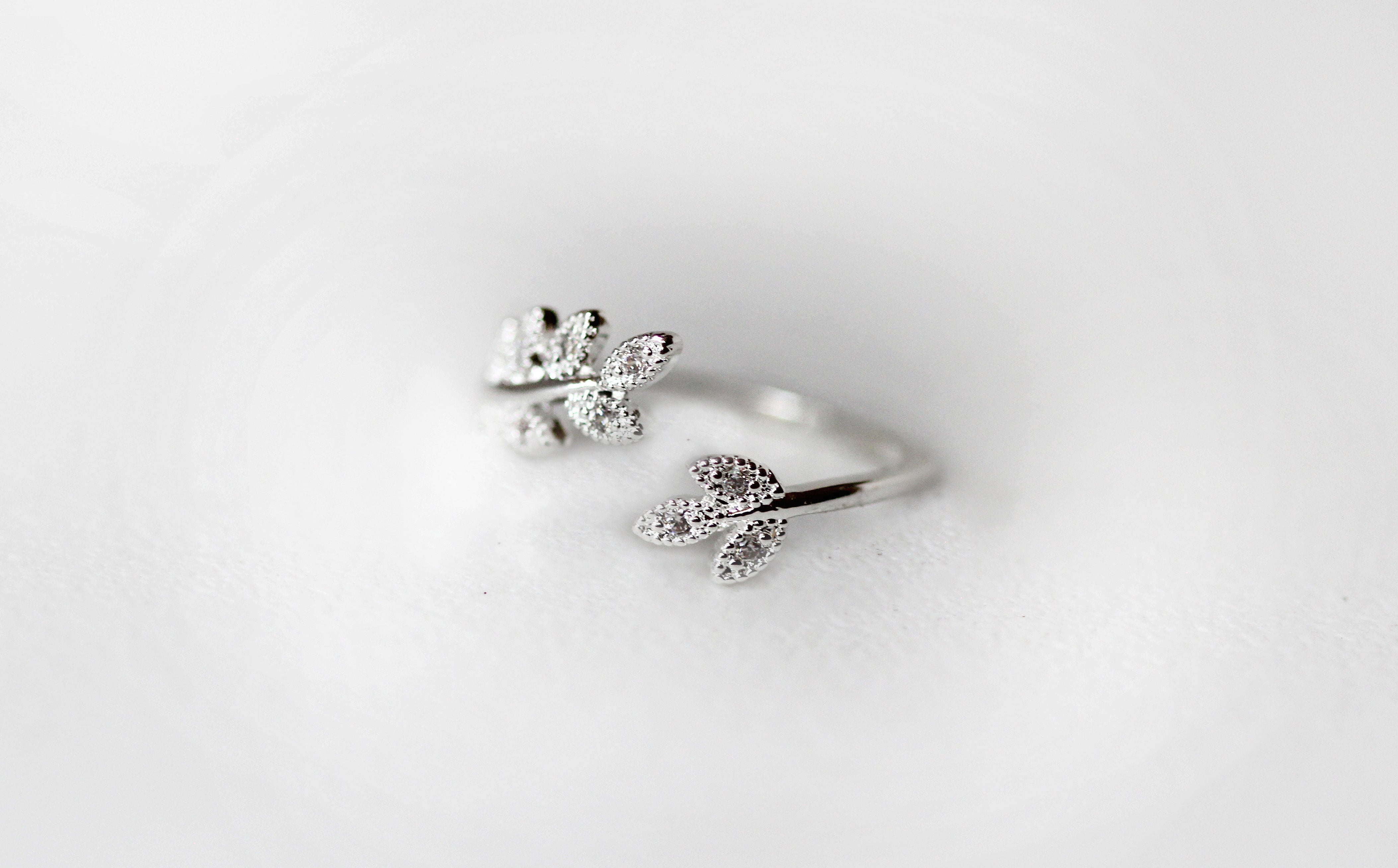 Maya Crystal Ring