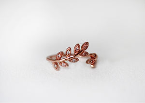 Maya Crystal Ring