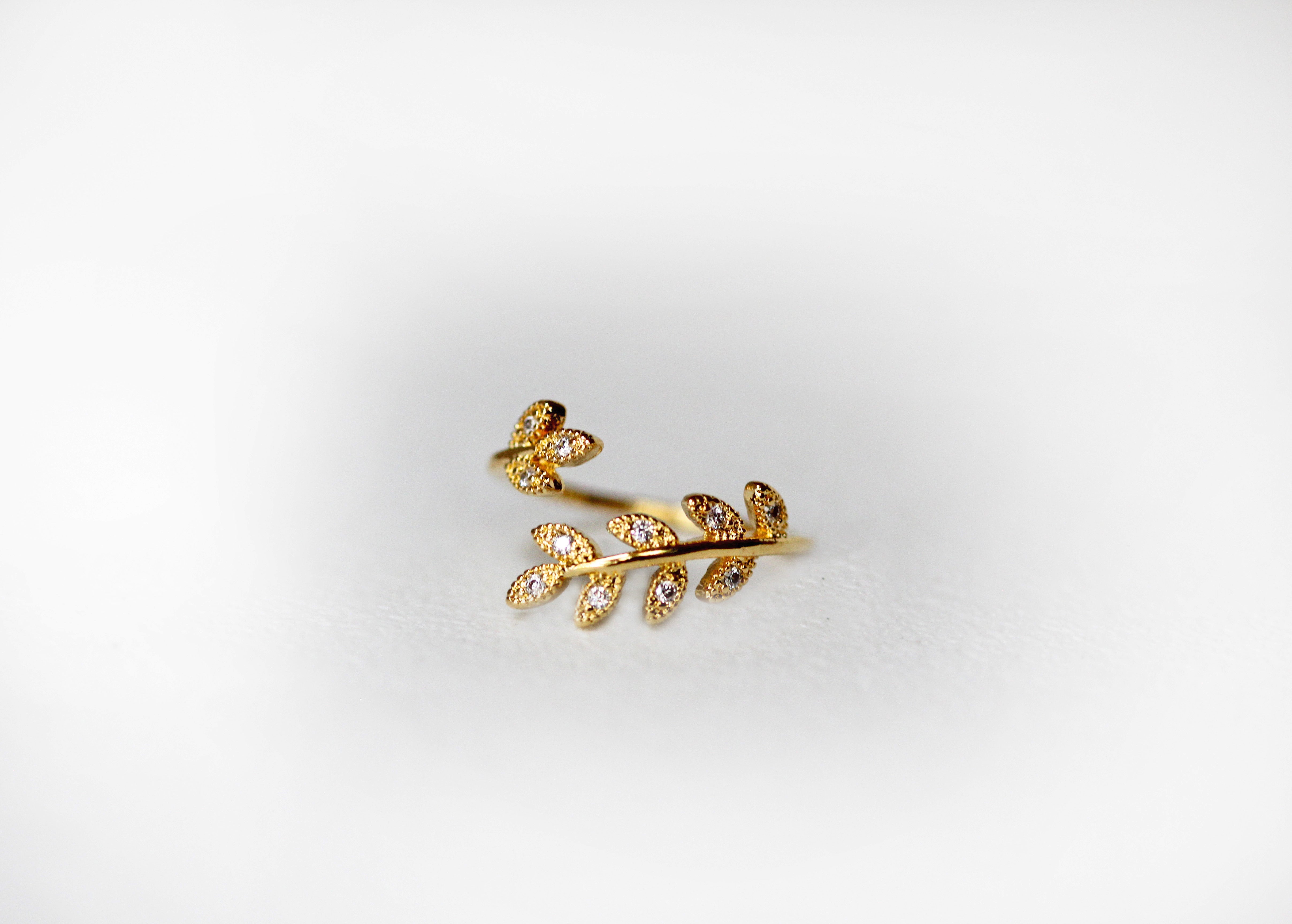 Maya Crystal Ring