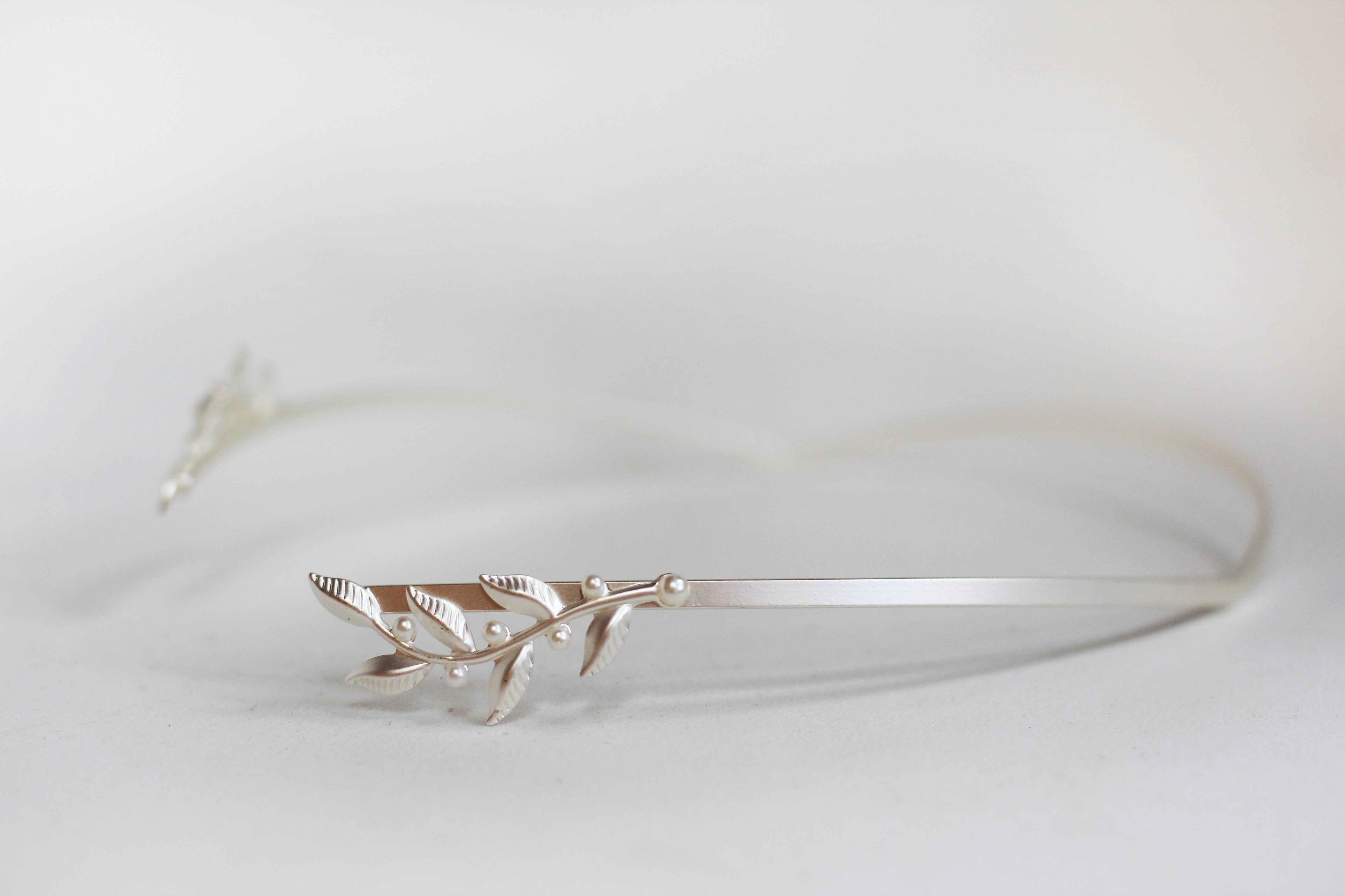 Preorder* Single Twigs and Pearls Goddess Crown