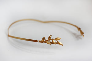 Preorder* Single Twigs and Pearls Goddess Crown