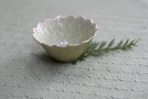 Antique Green Leaves Ring Bowl