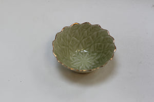 Antique Green Leaves Ring Bowl