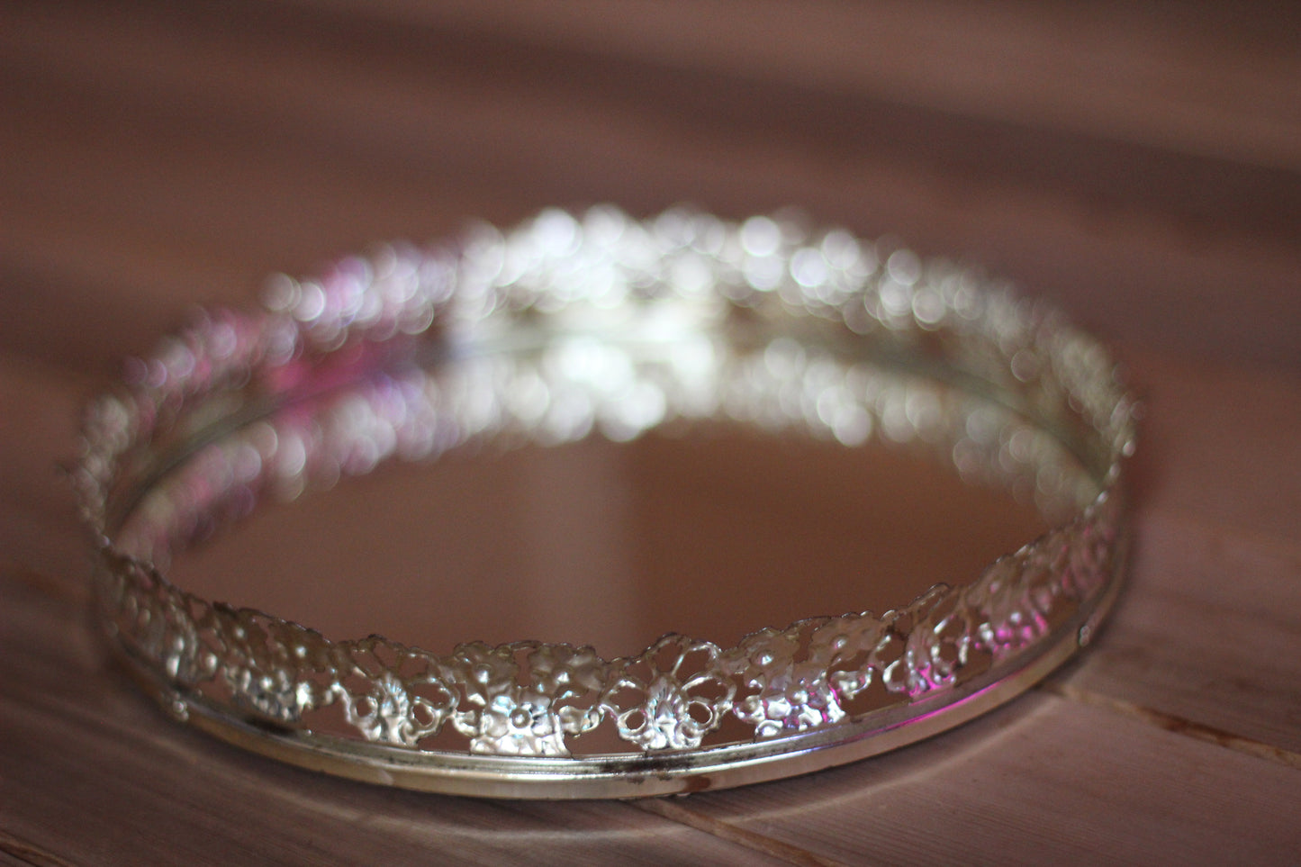 Rounded Lace Antique Mirror Tray #117