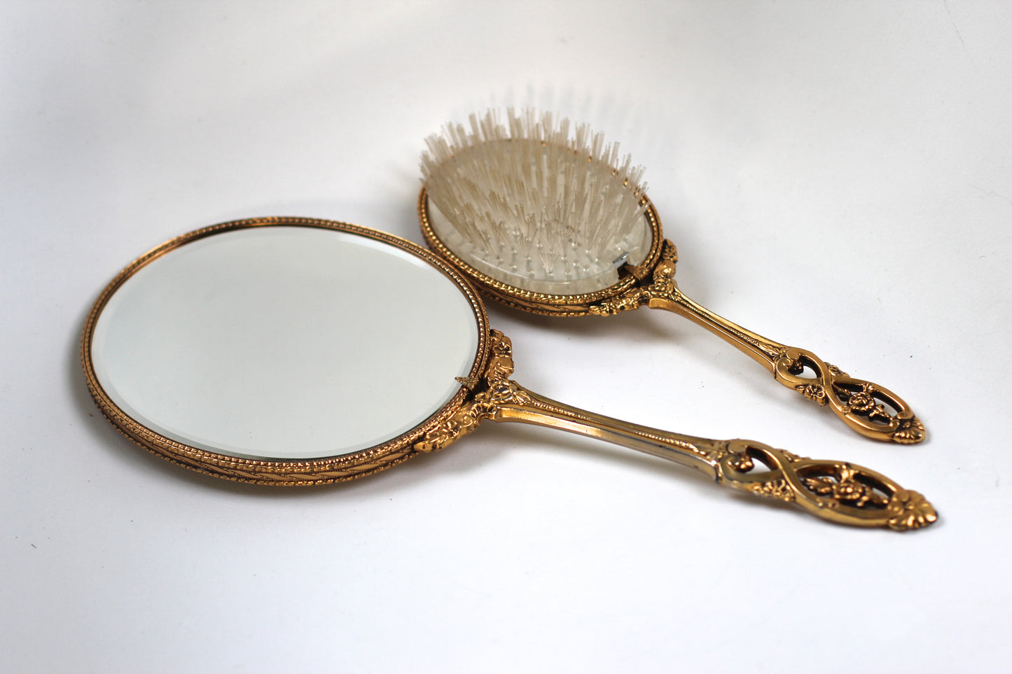 Antique Roses Matson Vanity Set