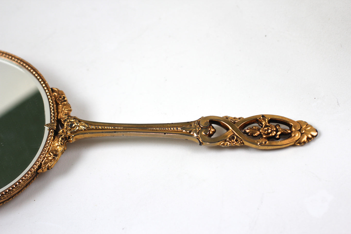 Antique Roses Matson Vanity Set