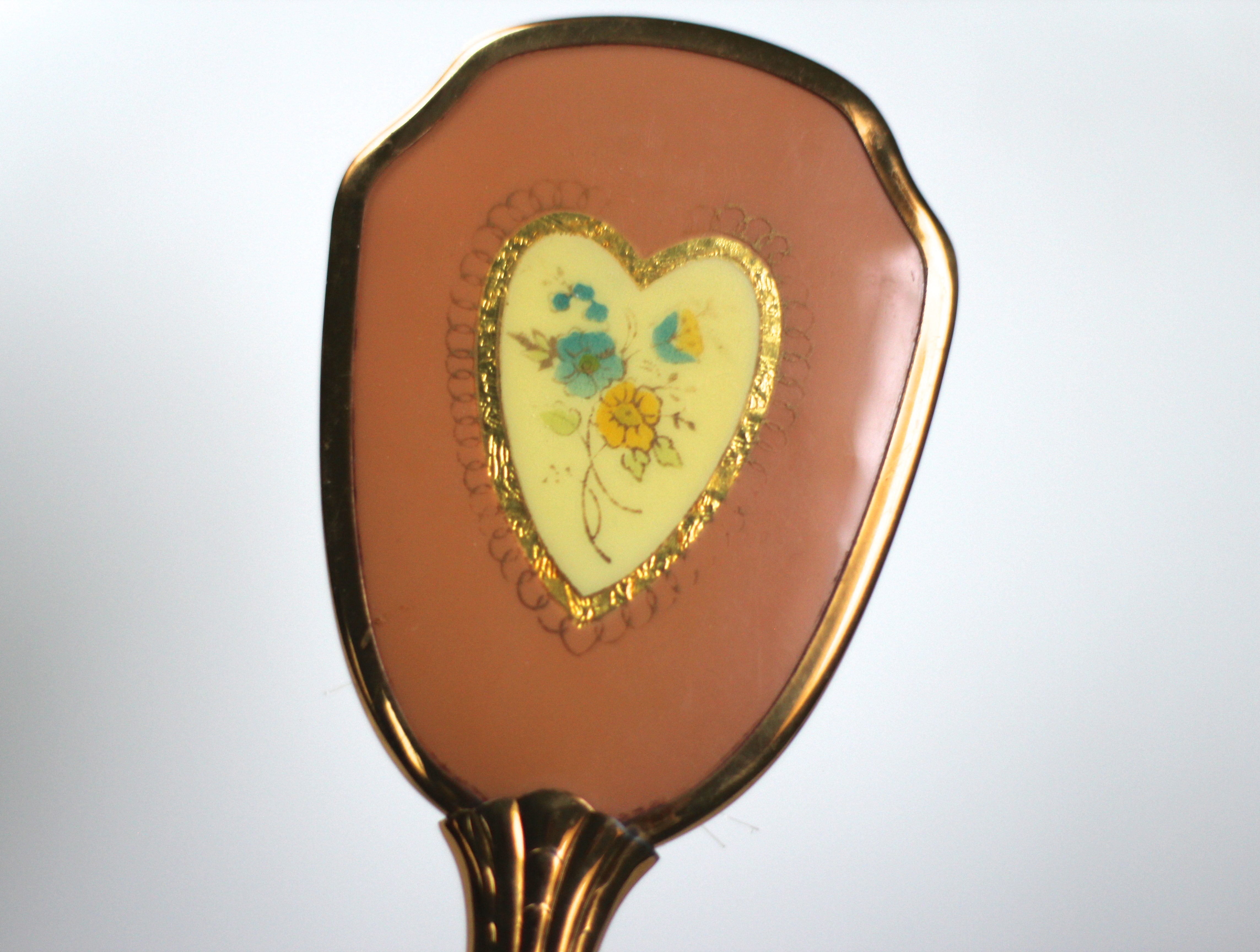 Antique Pink Heart Vanity Set