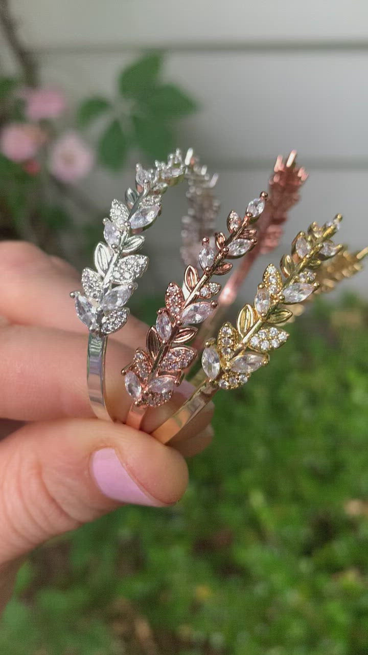Enchanted Crystals & Leaves Bracelet