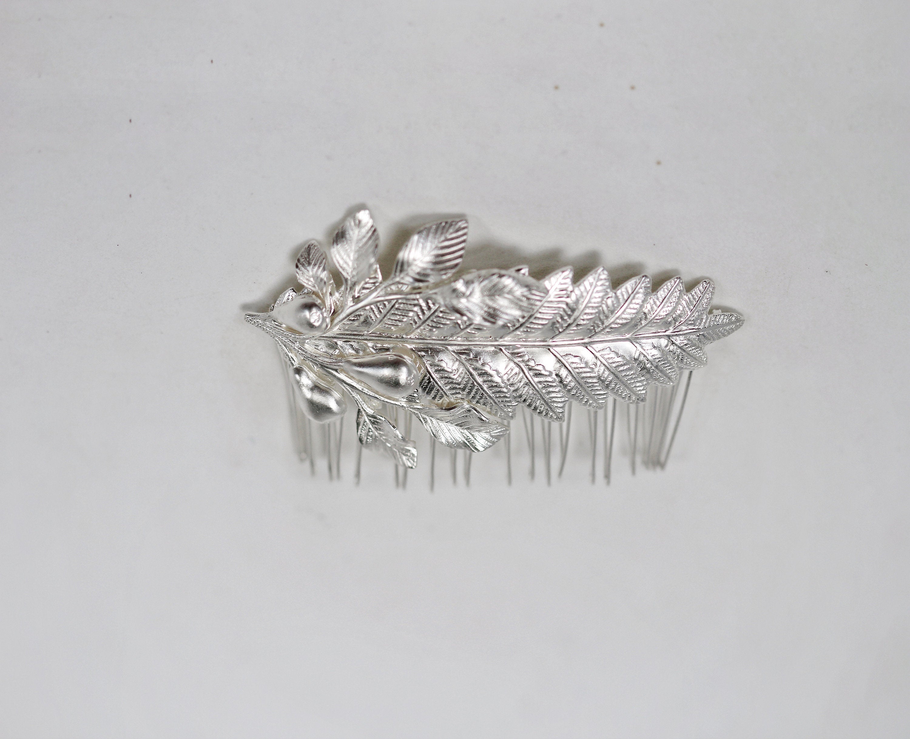 Royal Pears Hair Comb