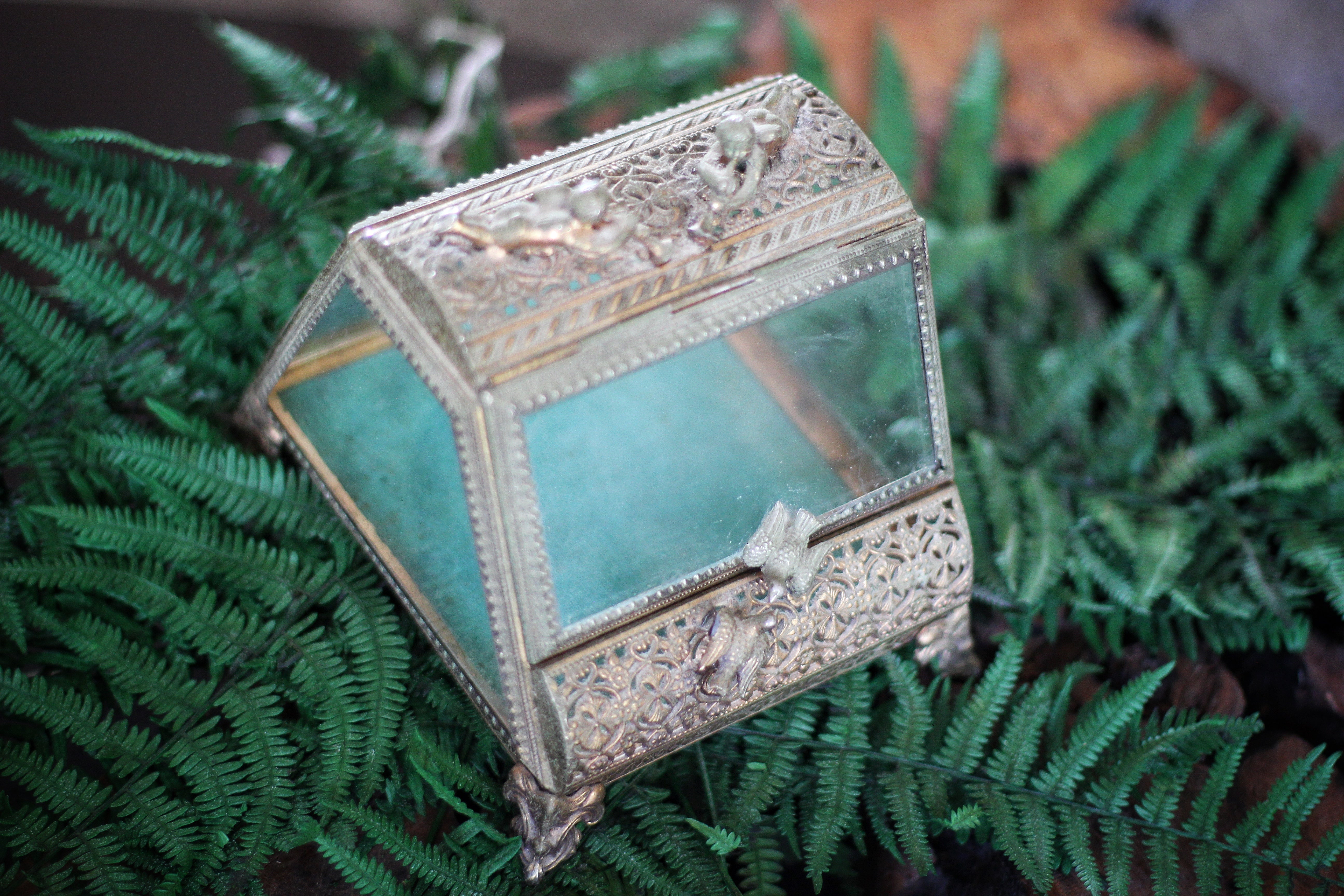 Antique Doves & Angeles Turquoise Jewelry Box