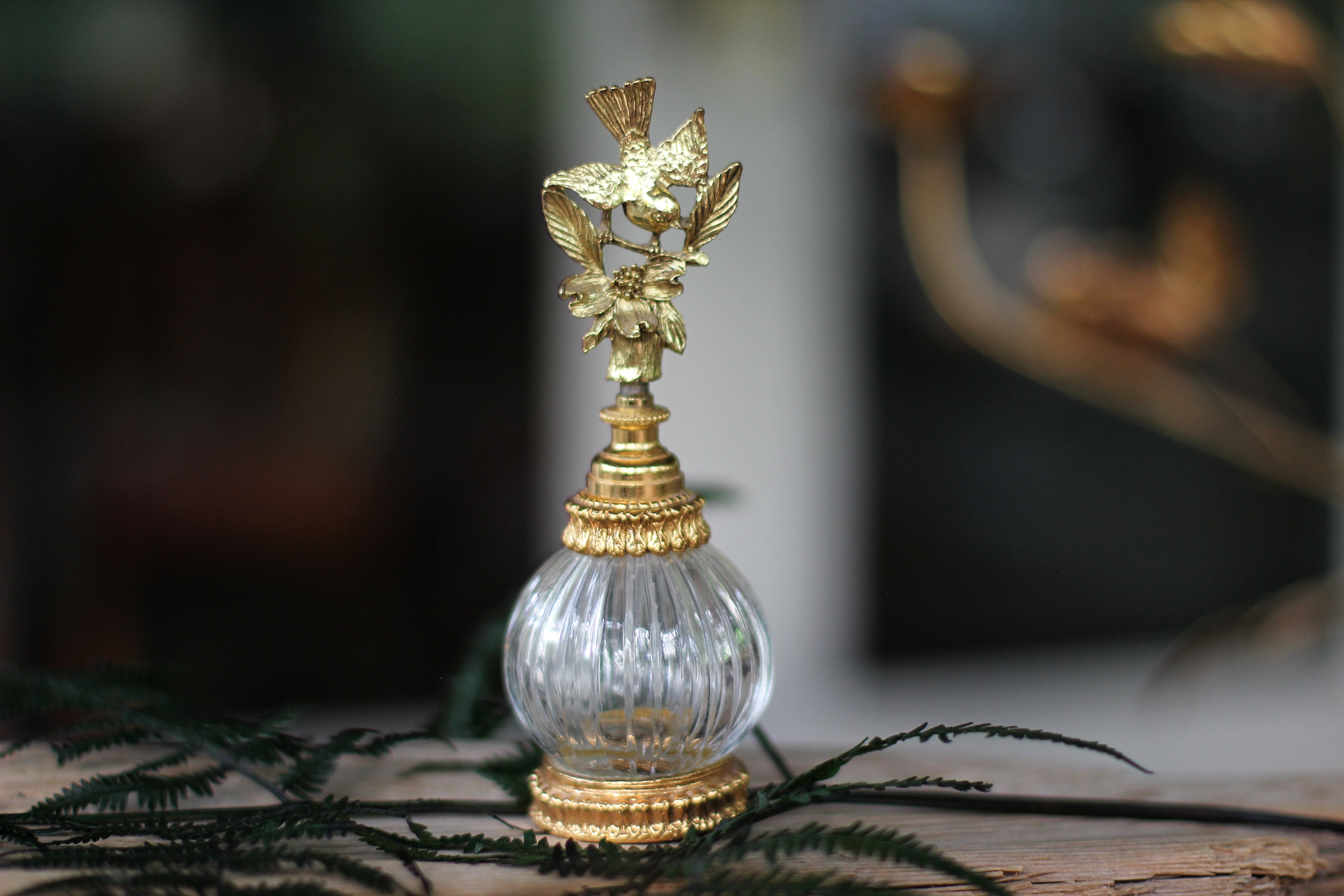 Antique Stylebuilt Birds Dogwood Flowers Perfume Bottle