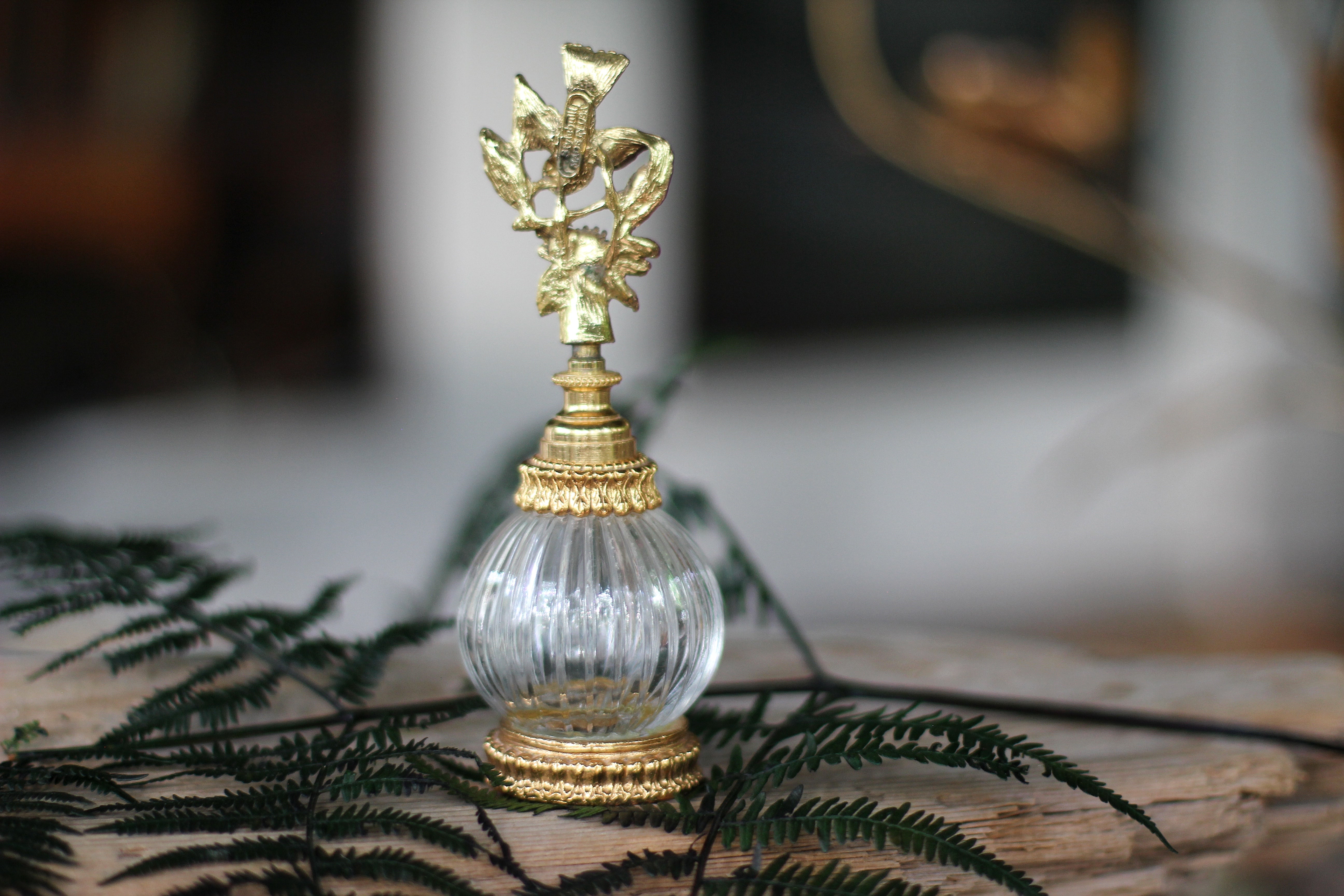 Antique Stylebuilt Birds Dogwood Flowers Perfume Bottle