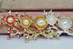 Discounted * Hibiscus Flowers Pearls & Crystals Barrette