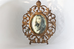 Antique Cast Iron Victorian Oval Frame