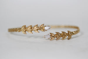 Twiggy pearls Arm Band