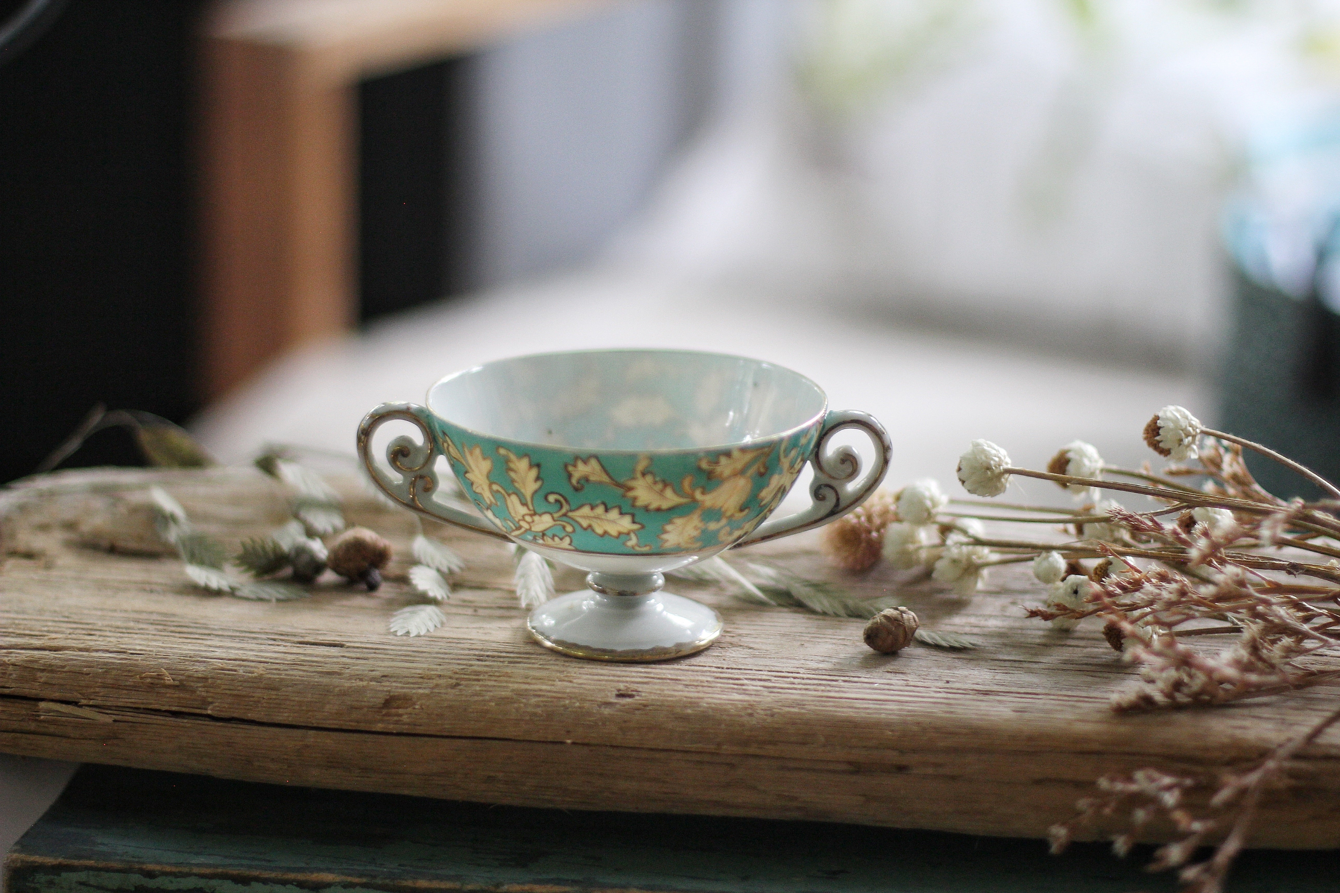 Vintage Turquoise Leaves Porcelain Cup