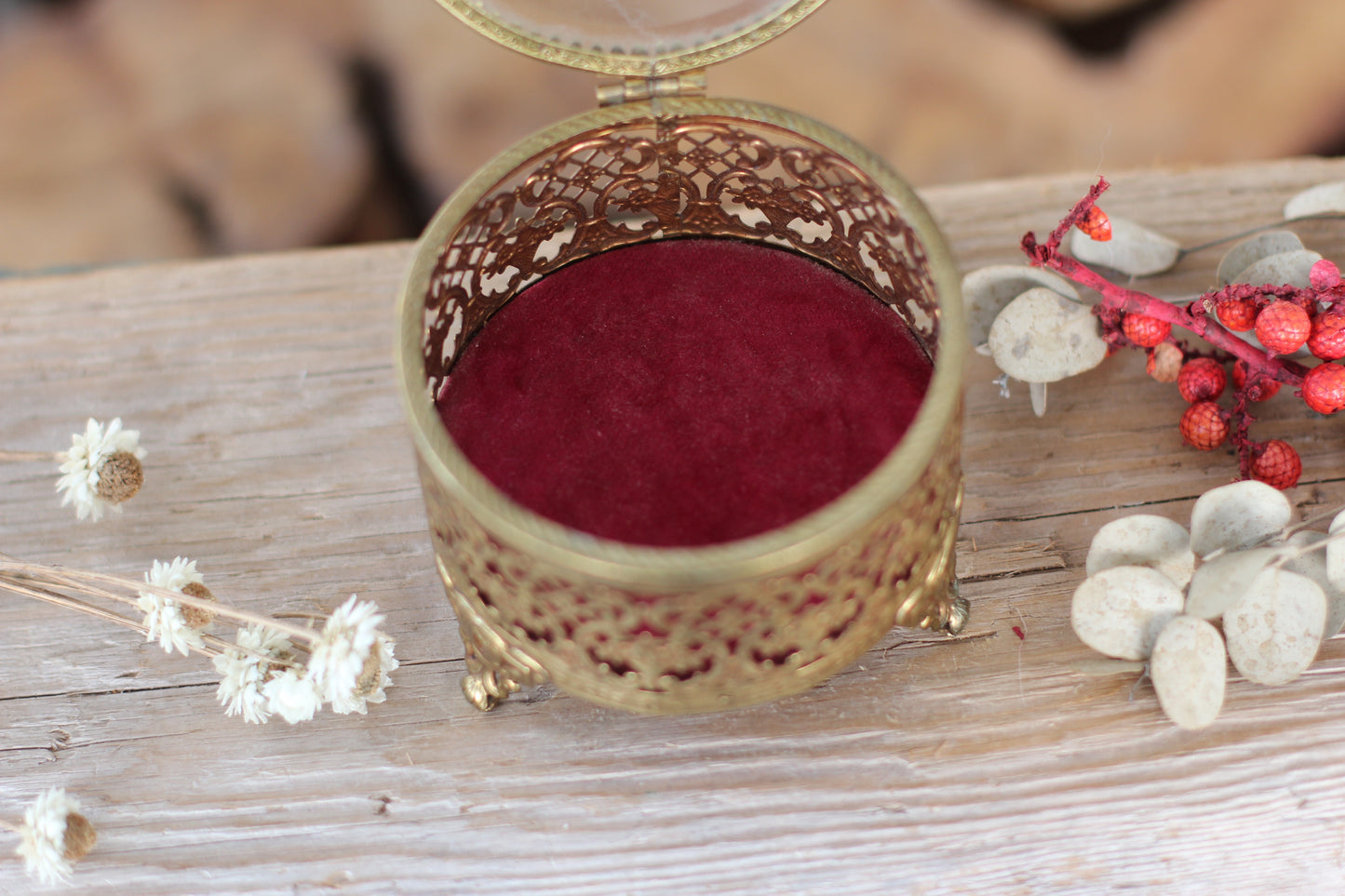 Vintage Rounded Floral Dogwood Jewelry Box