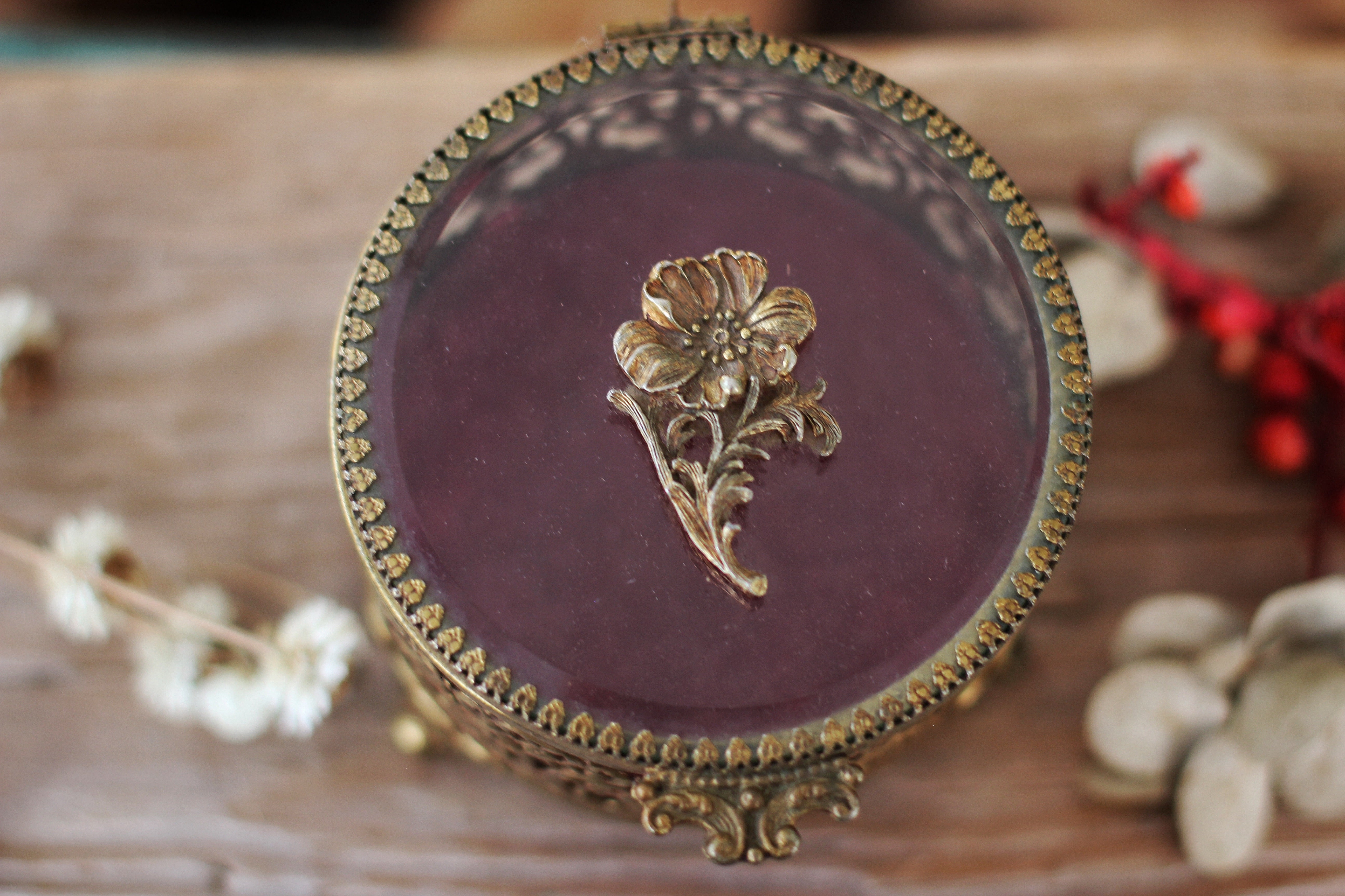 Vintage Rounded Floral Dogwood Jewelry Box