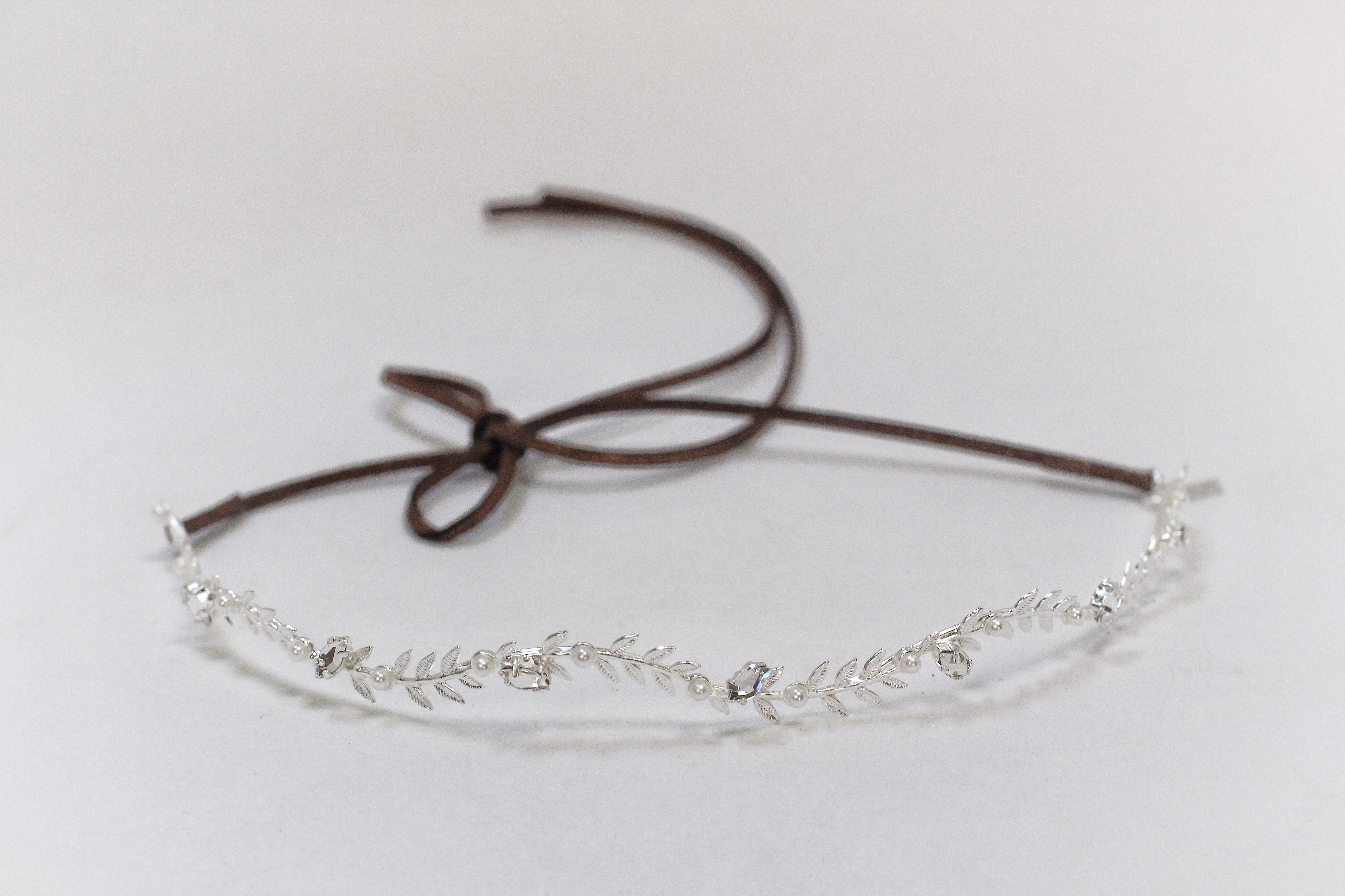 Preorder*** Juliette Leaves, Pearls & Crystals Wreath