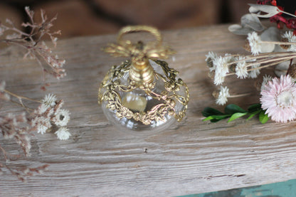 Antique Floral Berries Topper & Collar Perfume Bottle