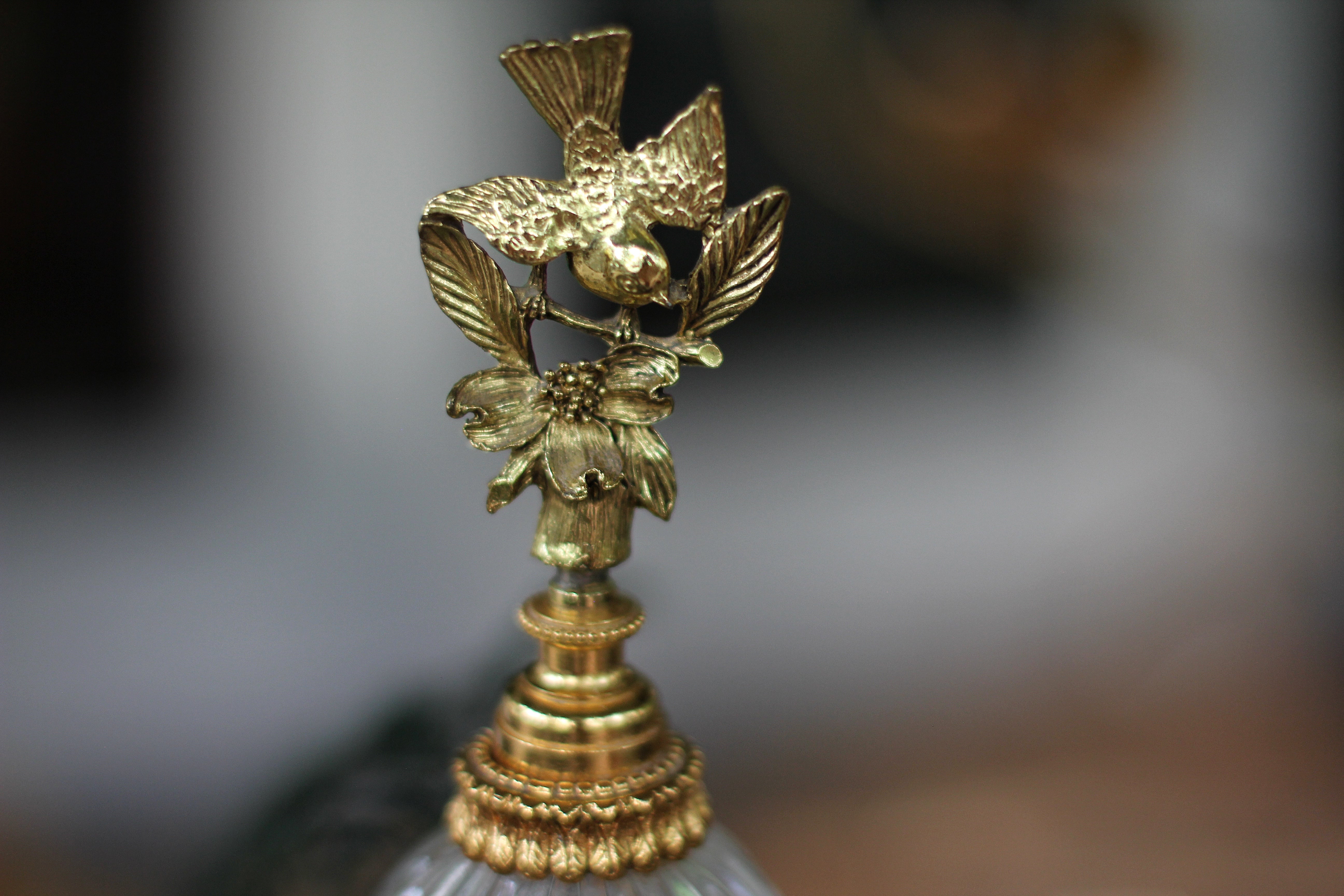 Antique Stylebuilt Birds Dogwood Flowers Perfume Bottle