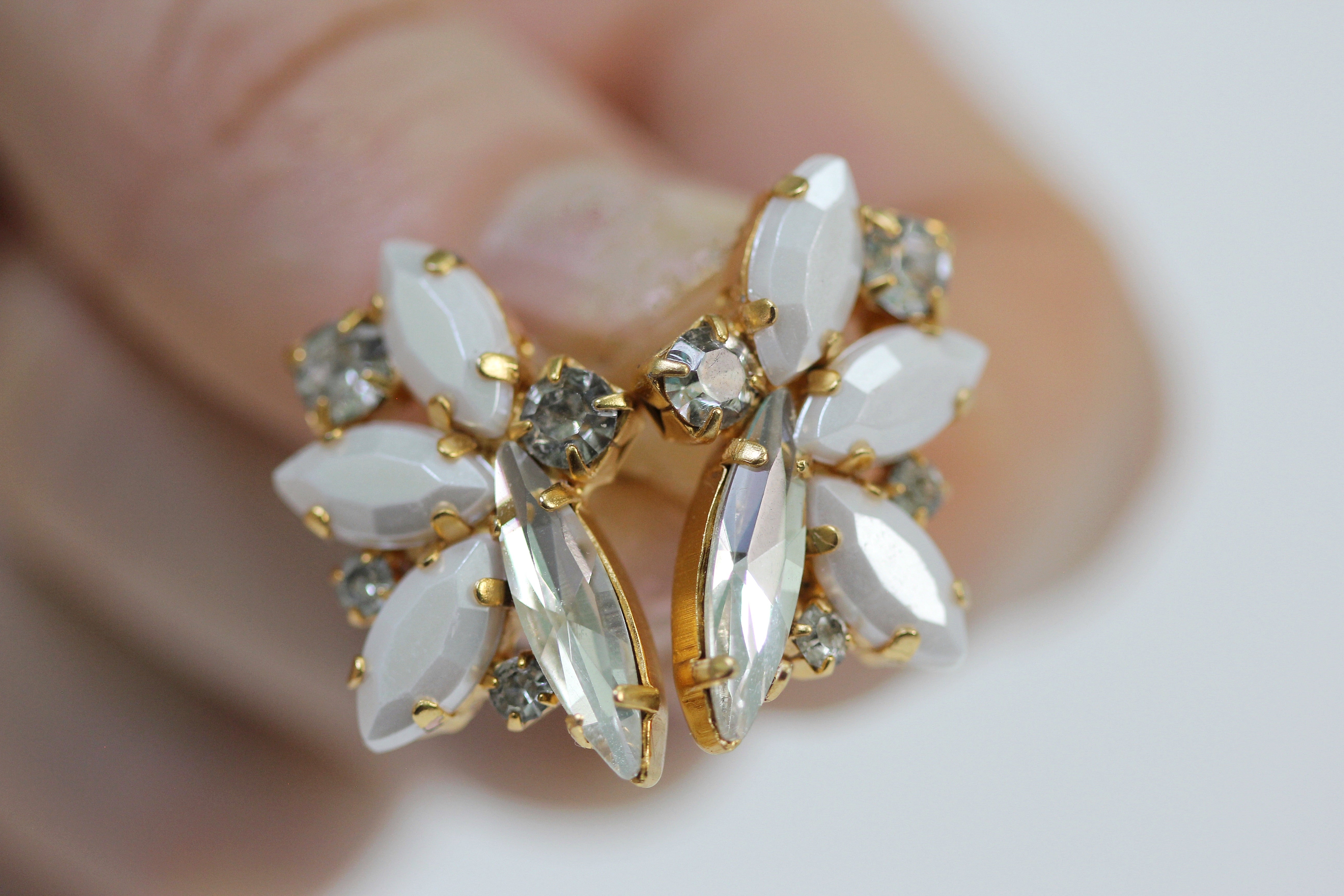 Preorder* Steph Pearls & Crystals Clusters Earrings