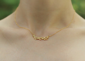 Robin Floral Necklace