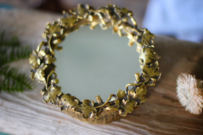 Vintage Rae Ivy Leaves Mirror Powder Jar