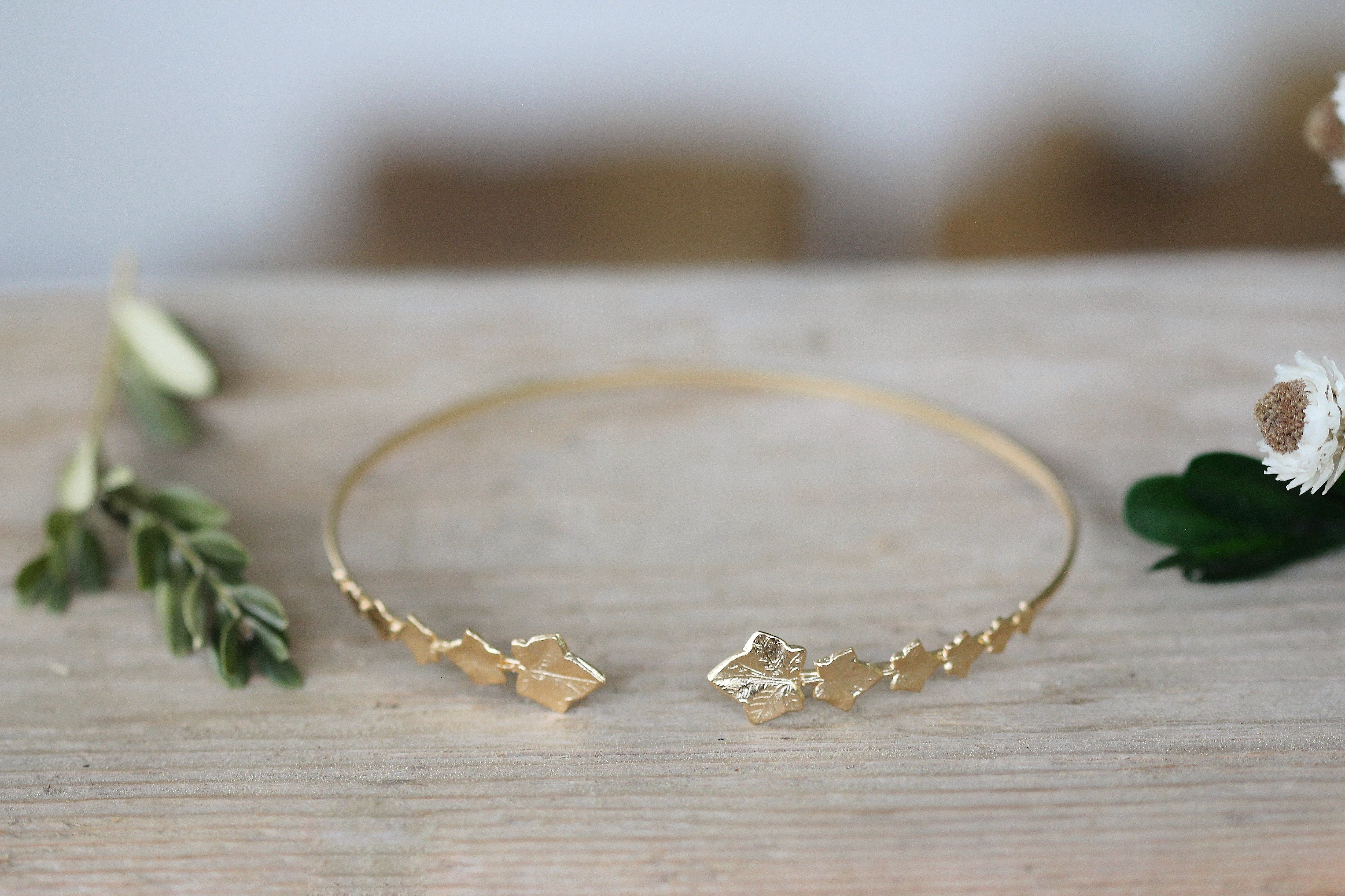 Ivy Leaves Arm Band