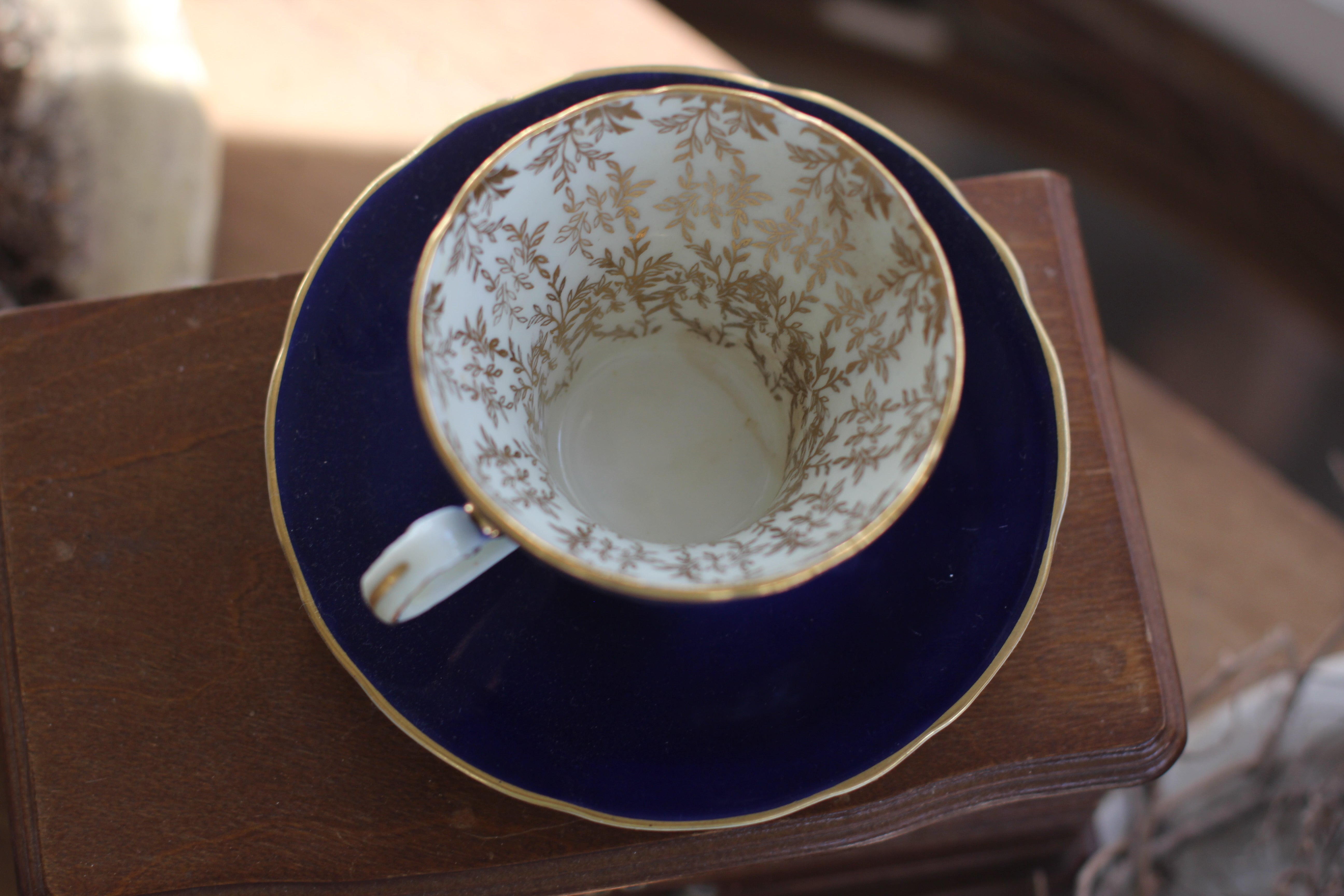 Vintage Eynsley England Navy Gold Leaves Tea Cup Set