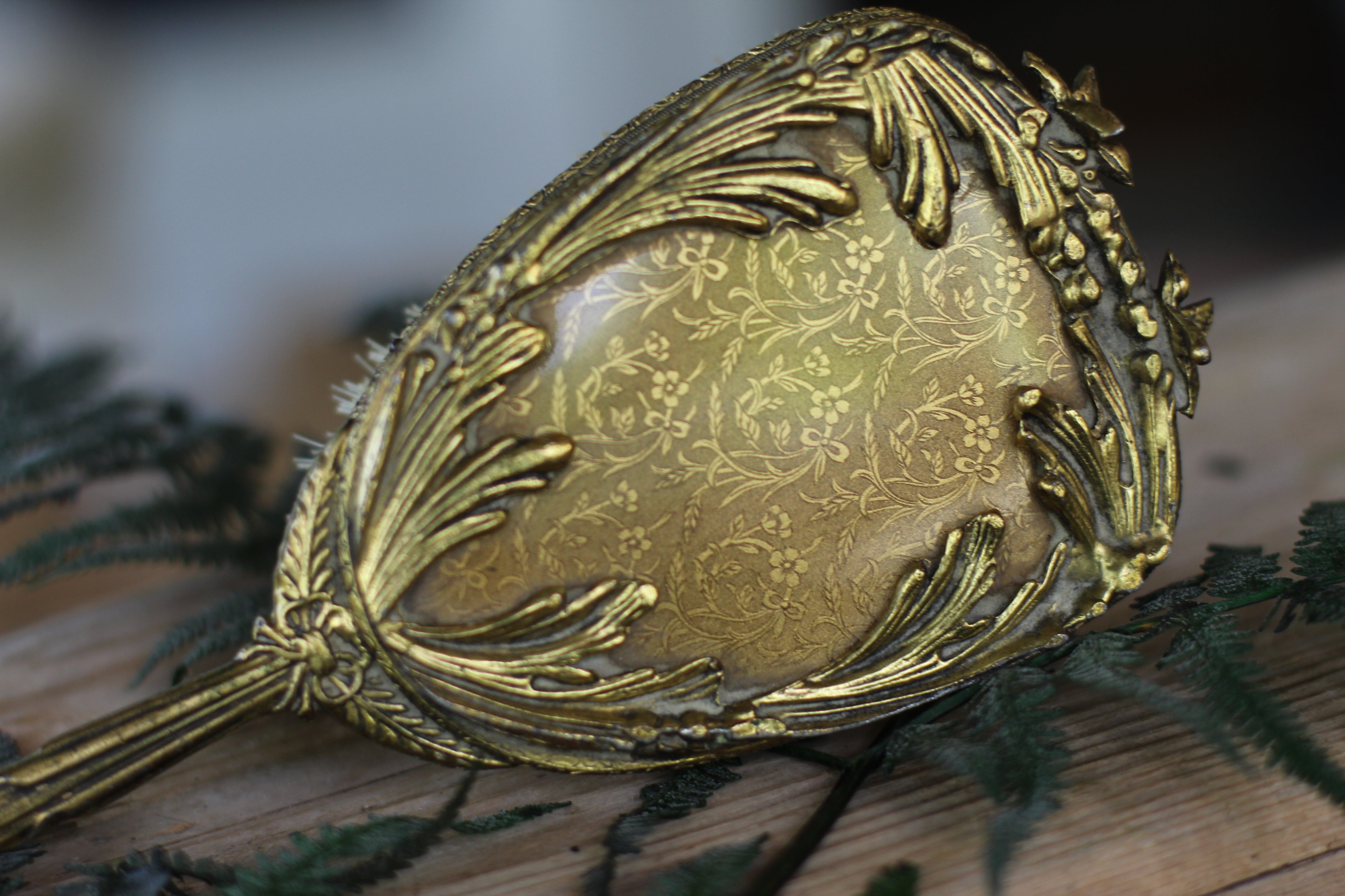 Antique Birds Hair Brush