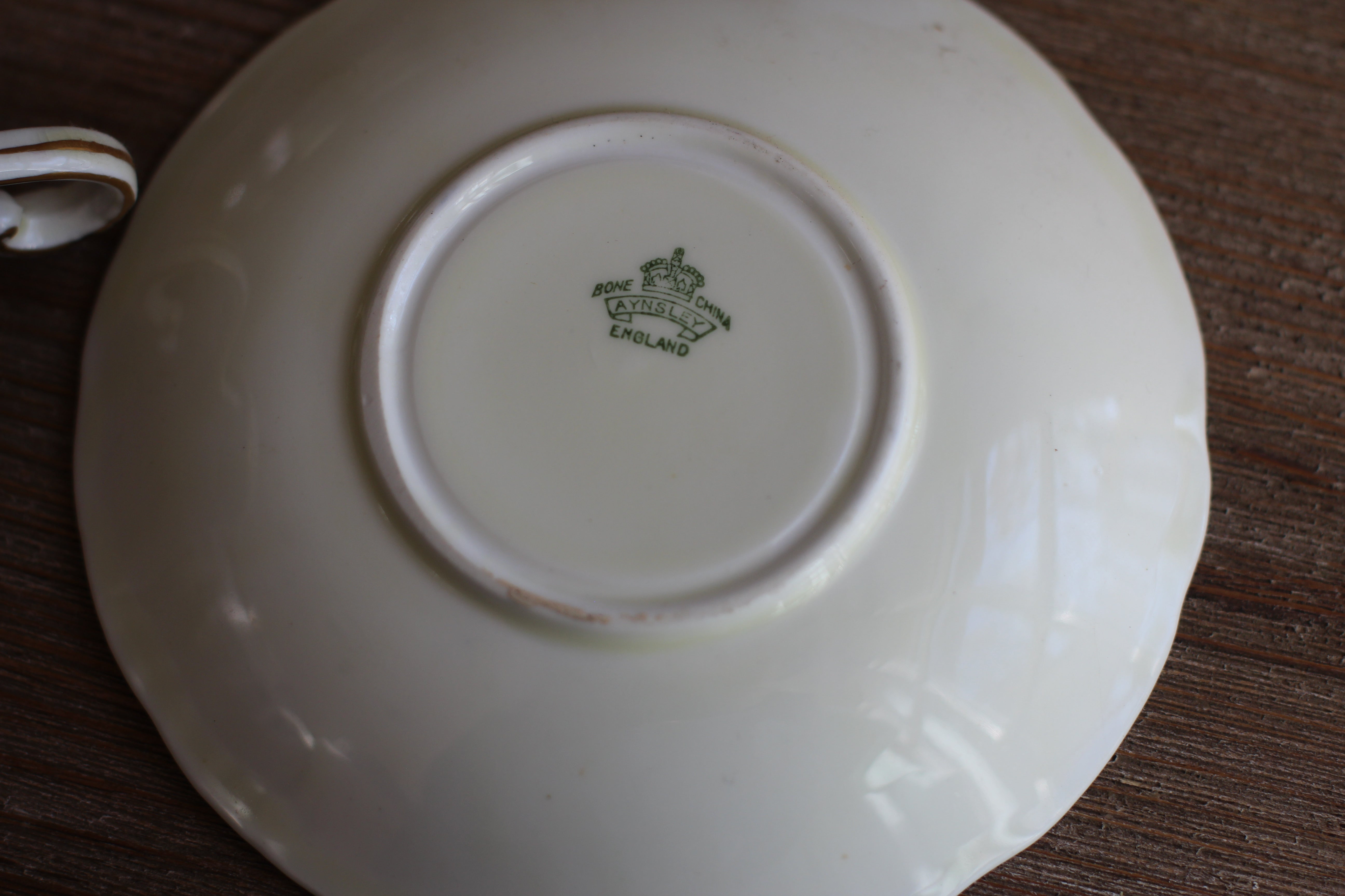 Vintage Eynsley England Navy Gold Leaves Tea Cup Set