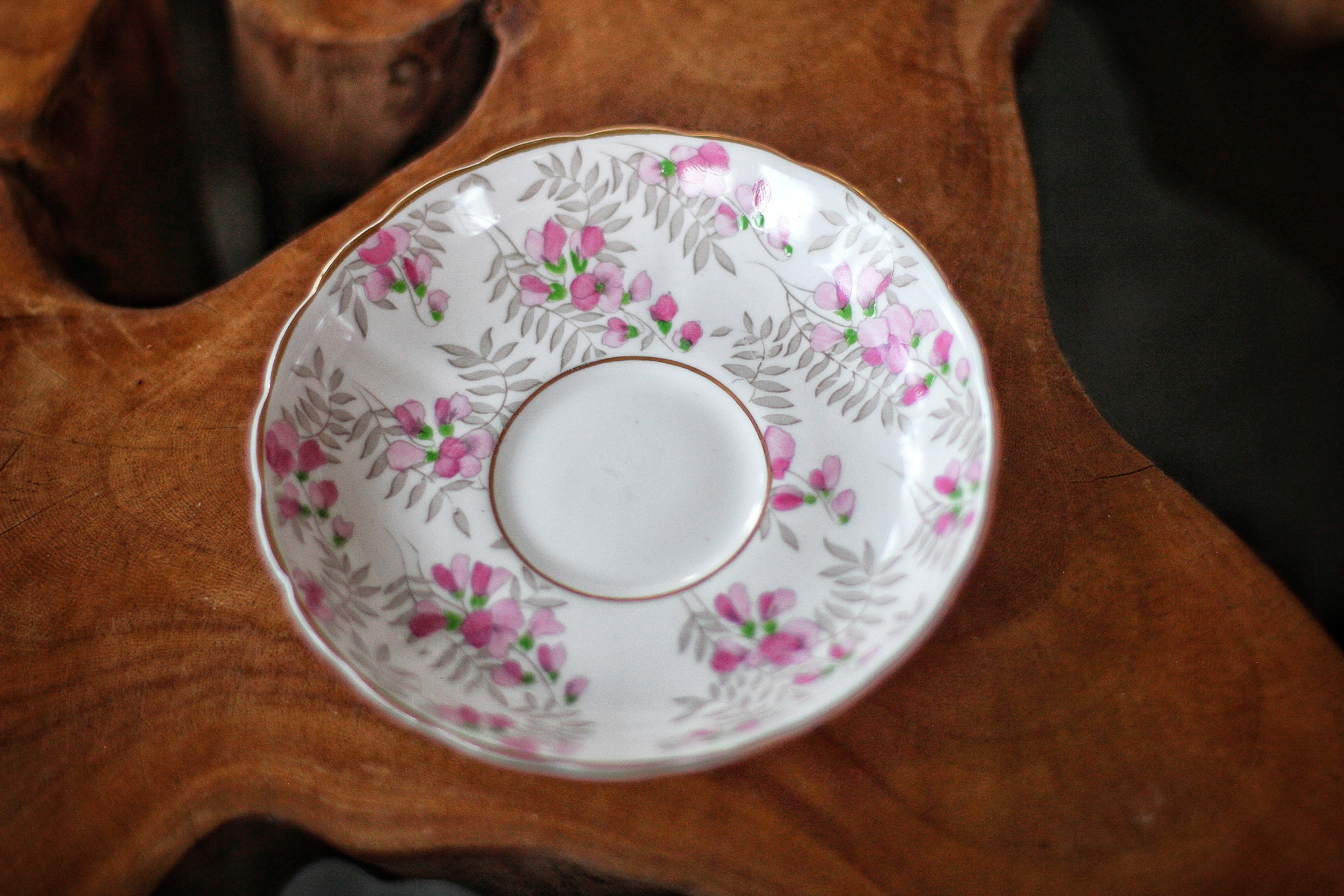 Vintage Sweet Pea Pink Flowers Tuscan Tea Cup Set