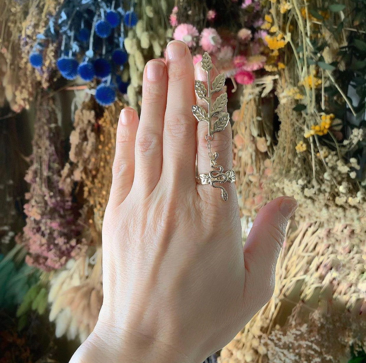 Preorder * Full Ring Snake & Leaves Ring