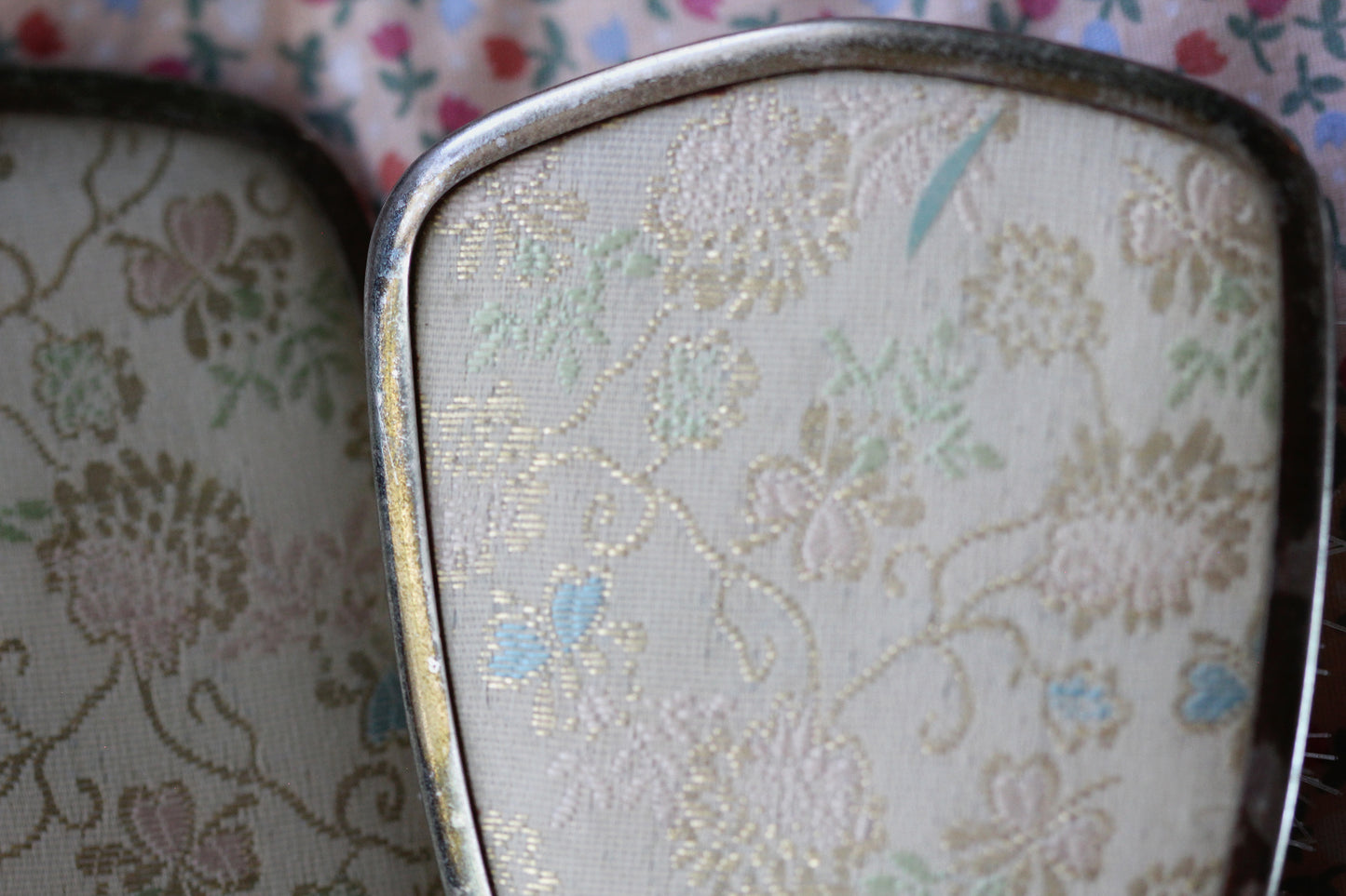 Antique Floral Patel Brocade Vanity Set