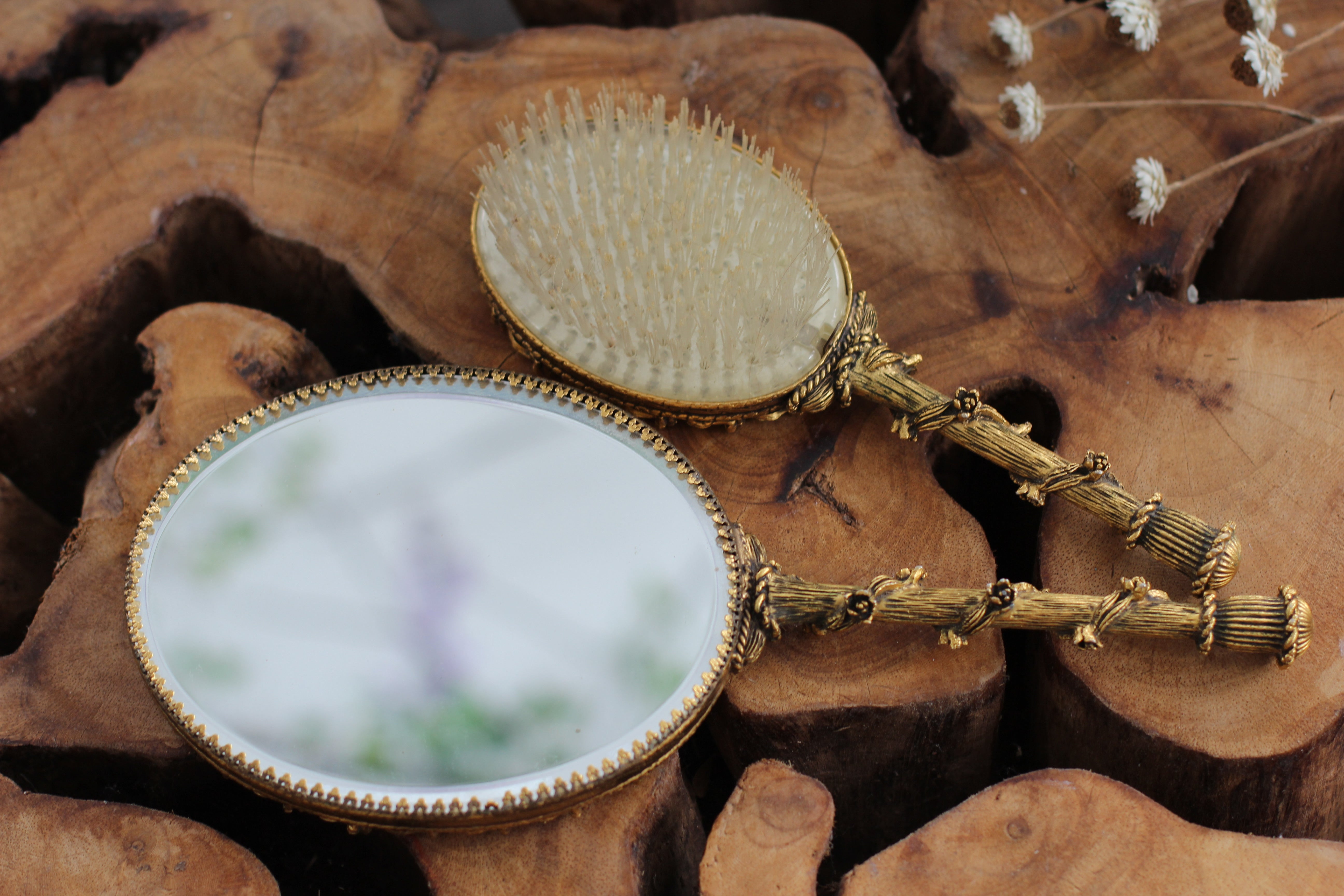 Antique Etched Roses Vanity Set