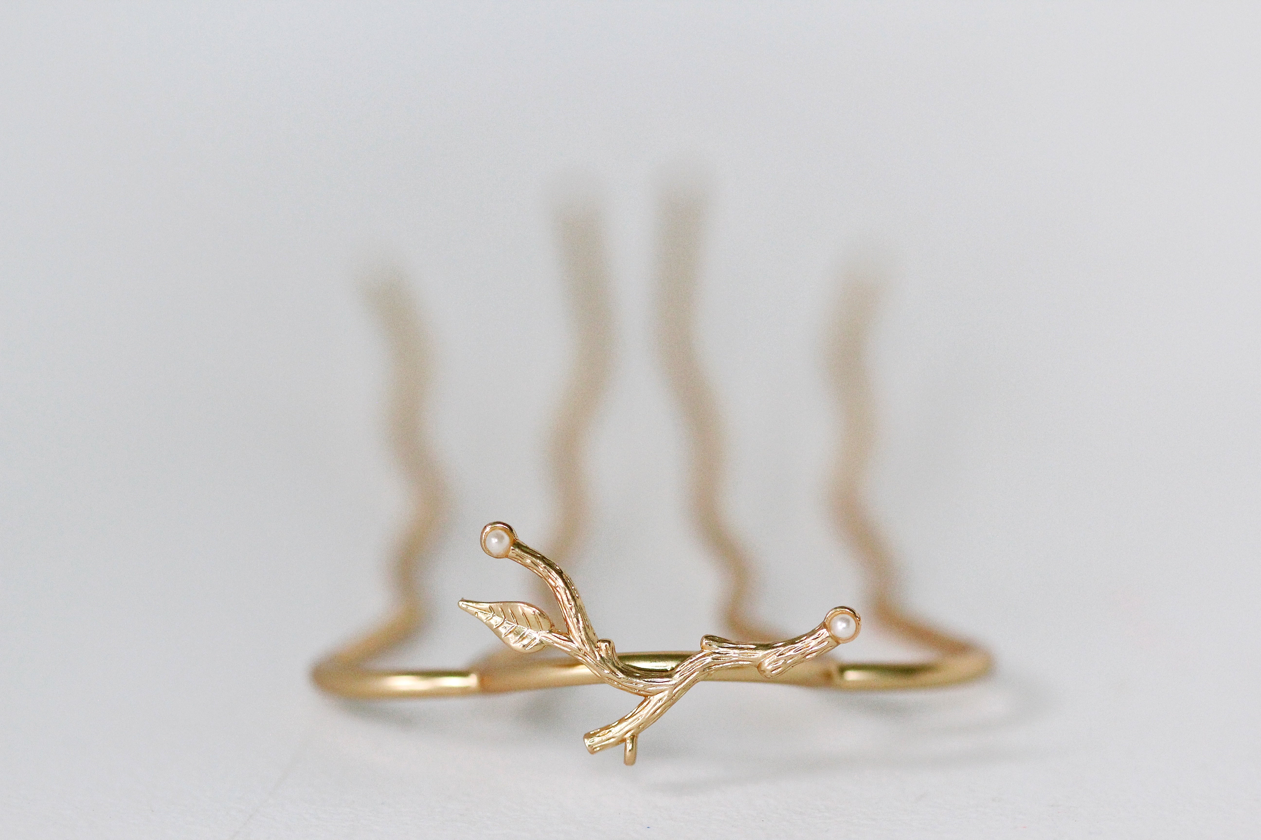 Tiny Branch & Seed Pearls Hair Prong