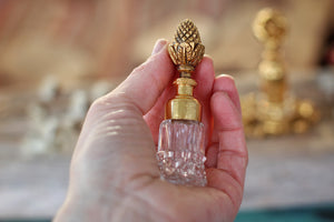 Antique Nature Inspired Perfume Bottles Set With Base