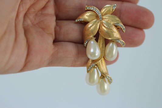 Pearls cluster Brooch