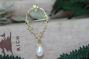 Floral Eden Wreath Brooch