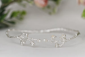 Magnolia Branch Floral Choker