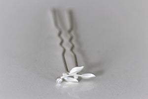 Delicate Twig, pearls & crystal Hair Prong