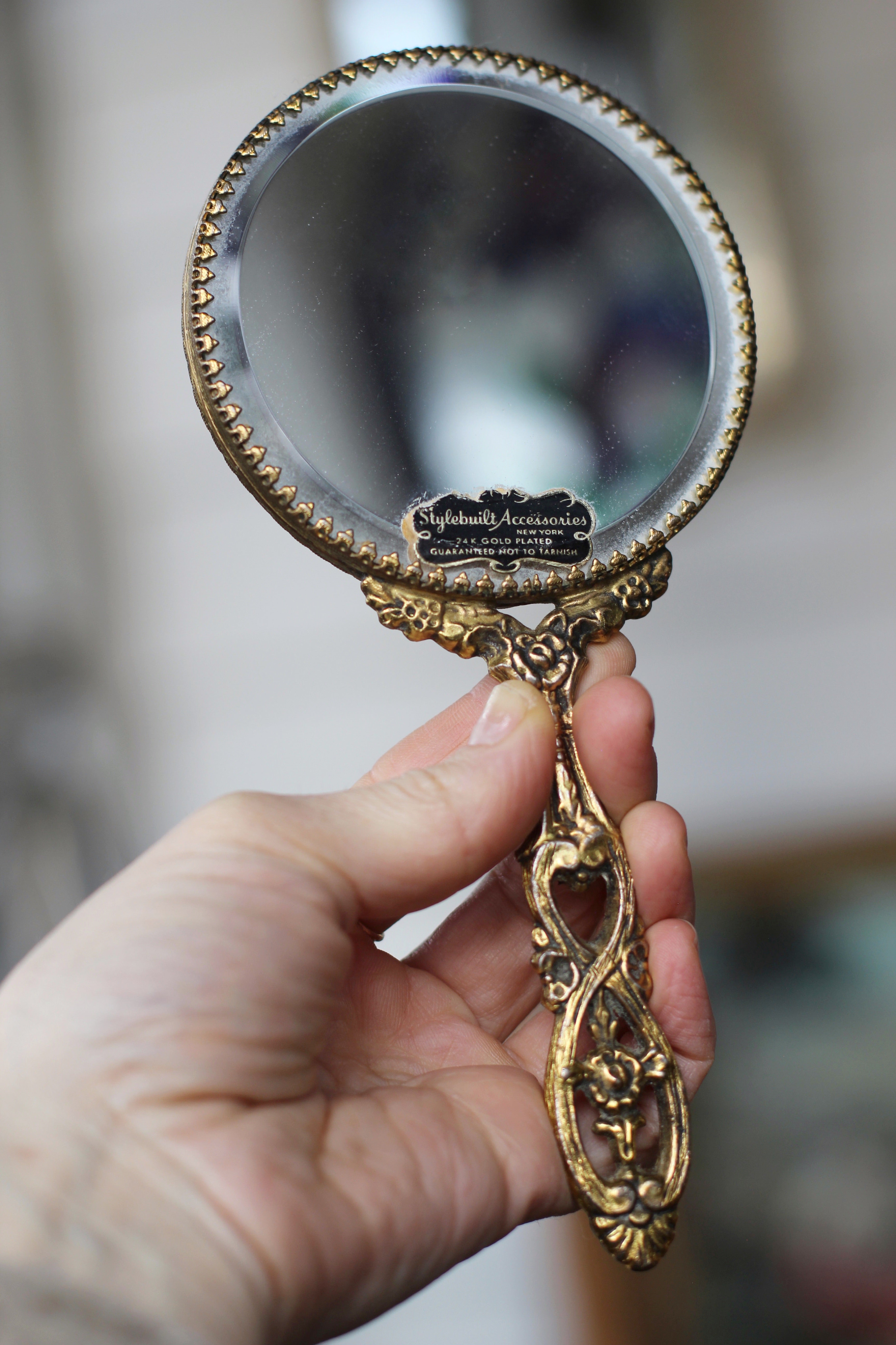 Antique Miniature Stylebuilt Hand Mirror