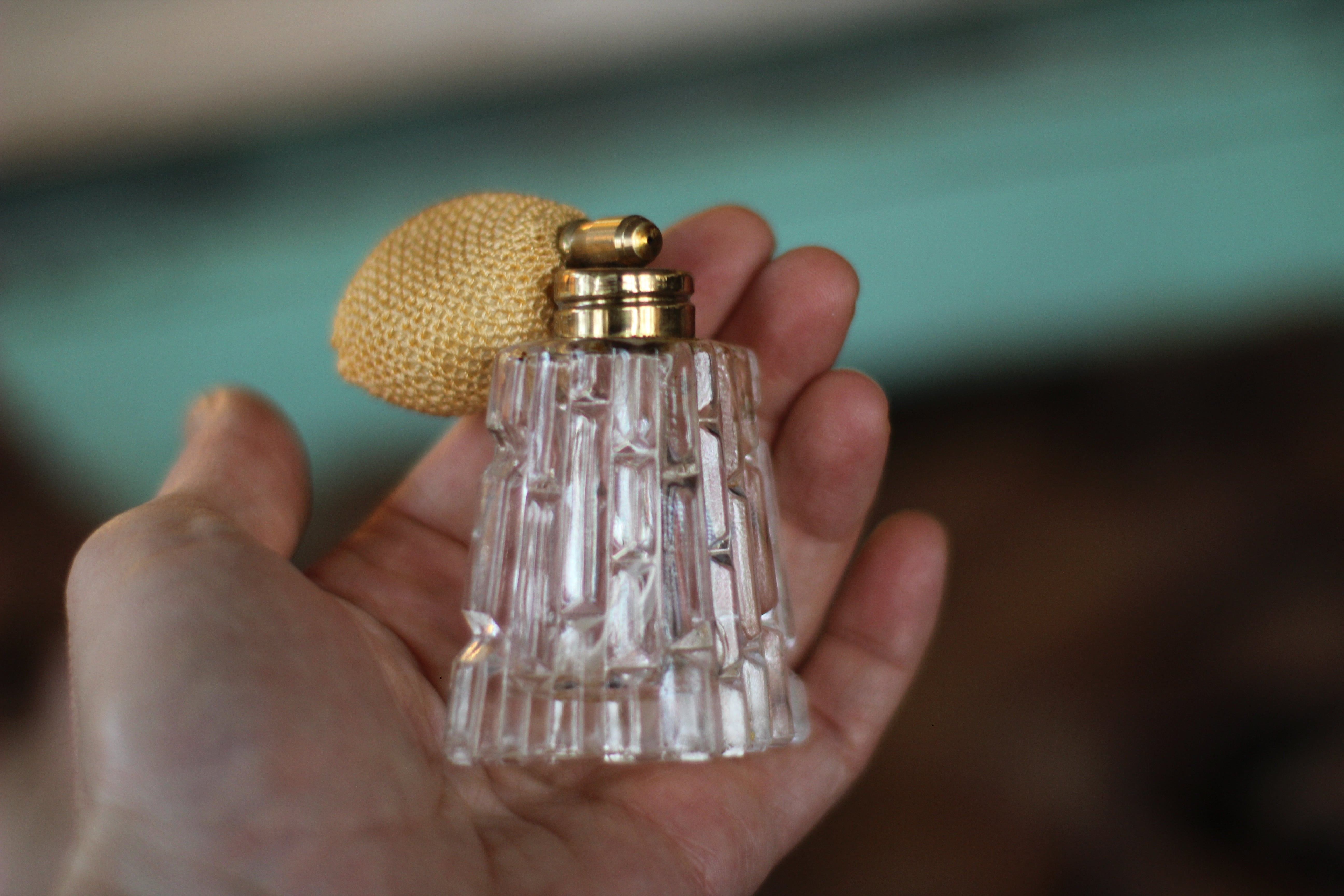 Vintage Clear Atomizer Perfume Bottle